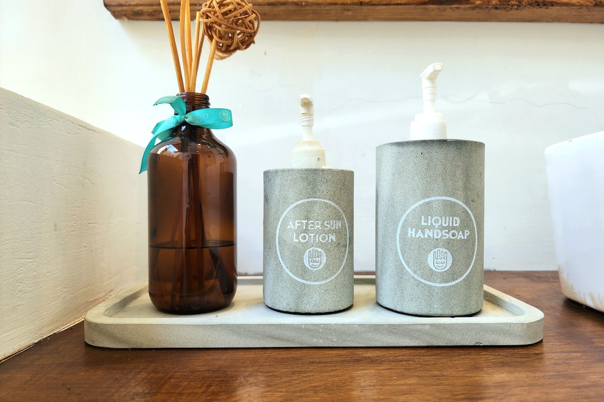 julu suite | bathroom | shower, free toiletries, hair dryer, bathrobes