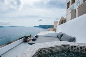Standard Villa, Hot Tub (Outdoor) | Terrace/patio