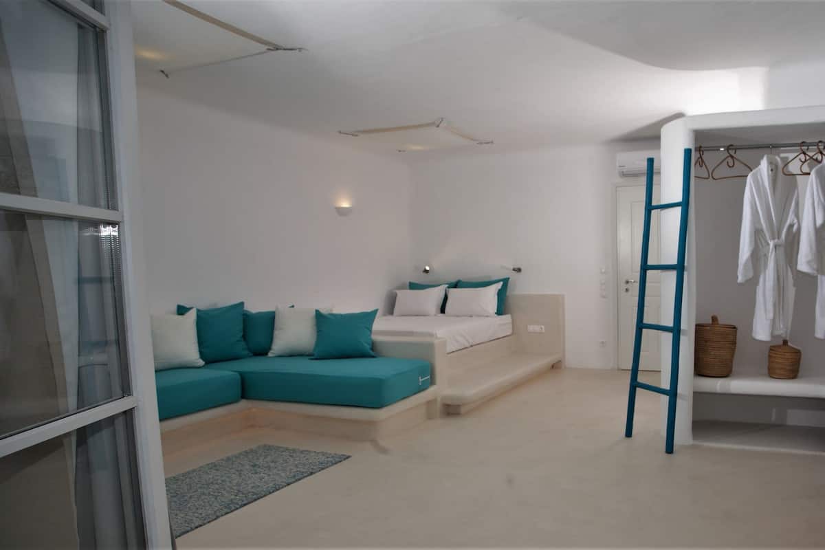 Suite (Ourania) | 1 bedroom, premium bedding, in-room safe, individually furnished