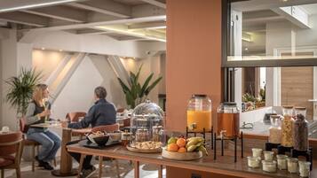 Petit déjeuner buffet compris tous les jours