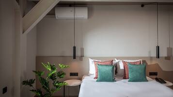Minibar, coffres-forts dans les chambres, bureau, chambres insonorisées