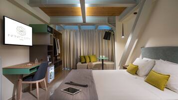 Minibar, in-room safe, desk, soundproofing