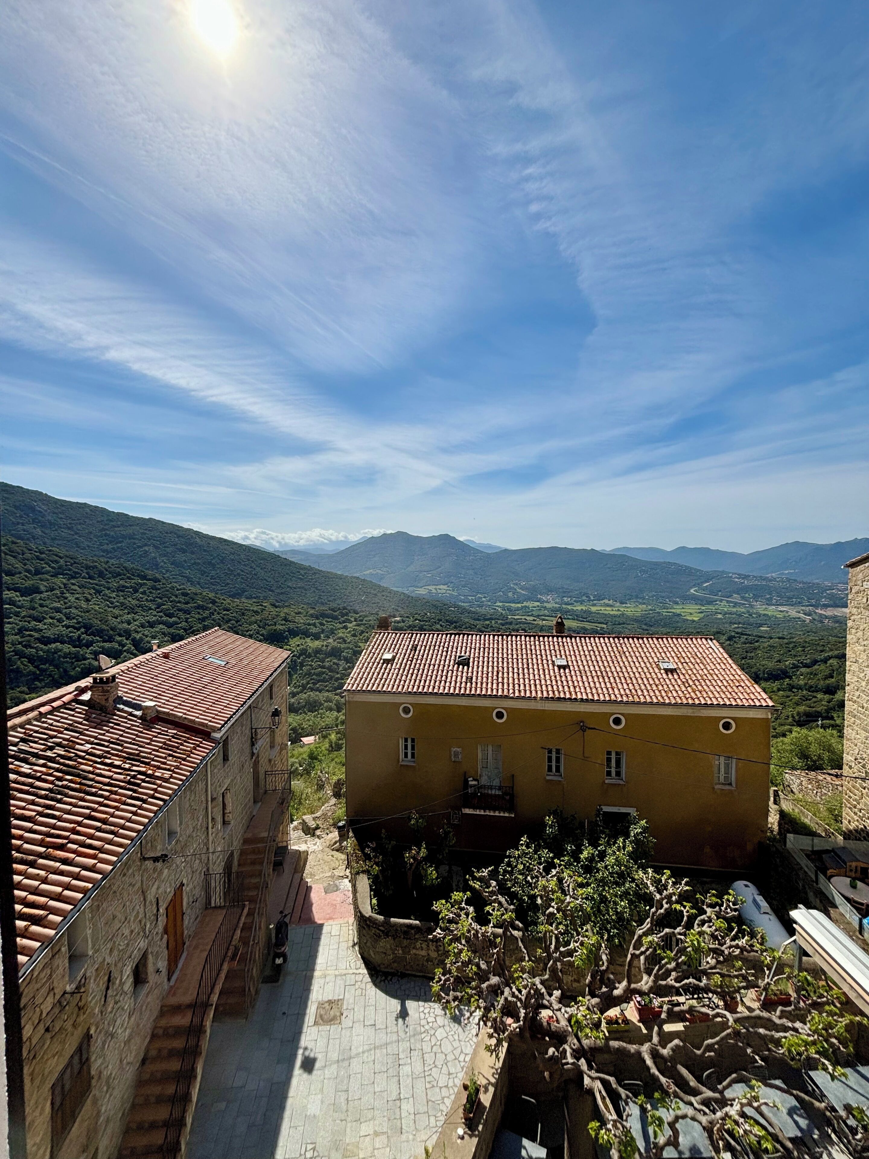Vue sur les montagnes