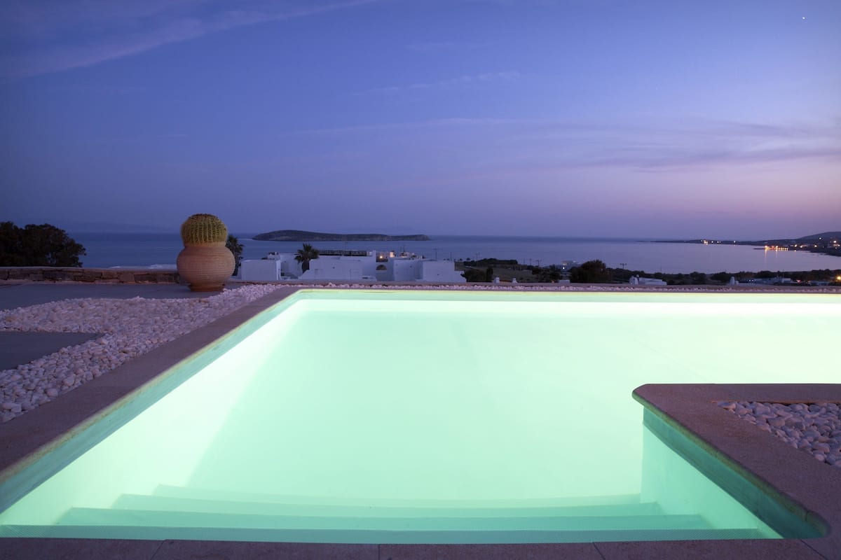 Deluxe Villa, 4 Bedrooms, Private Pool | Soundproofing, iron/ironing board (on request), cribs (free)