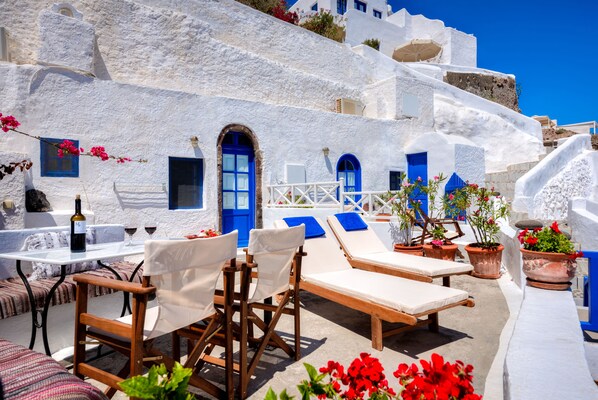 Classic Villa, Sea View | Terrace/patio - Chelidonia Traditional Villas (Santorini)
