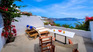 Villa romántica, vistas al mar | Vistas desde la habitación