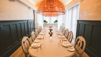 Lunch and dinner served