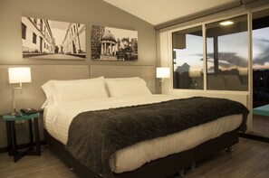 Premium bedding, in-room safe, desk, blackout curtains
