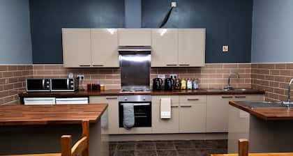 International Inn - Hostel