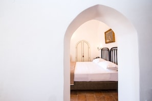 Quarto conforto, 1 quarto, para não fumantes, vista para o mar | Roupas de cama premium, edredons de pluma, frigobar, cofres nos quartos