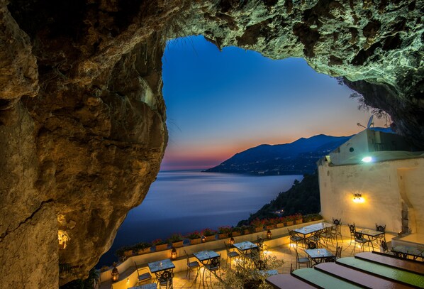 View from property - Badia Santa Maria de Olearia (Maiori)