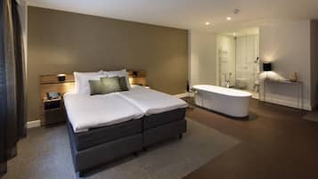 Suite | Hochwertige Bettwaren, Minibar, Zimmersafe, Schreibtisch