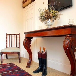 Interior entrance - Montpellier Townhouse (Cheltenham)