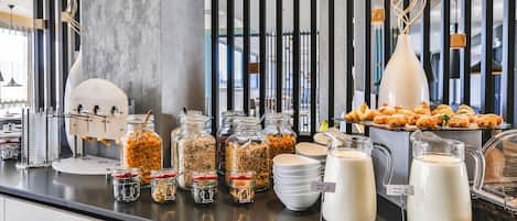 Buffet déjeuner (15 EUR par personne)