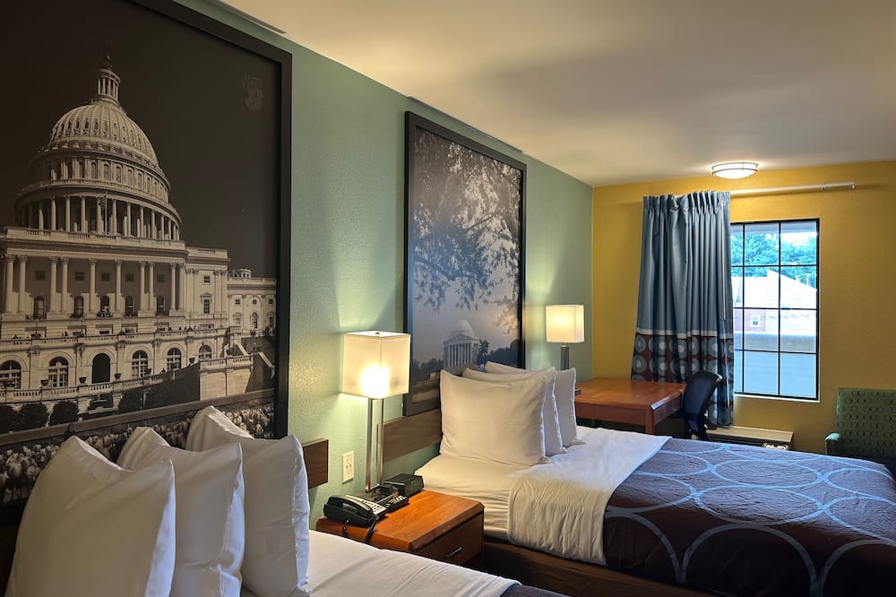 Super 8 by Wyndham Alexandria/Washington D.C. Area