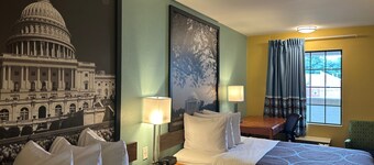 Super 8 by Wyndham Alexandria/Washington D.C. Area