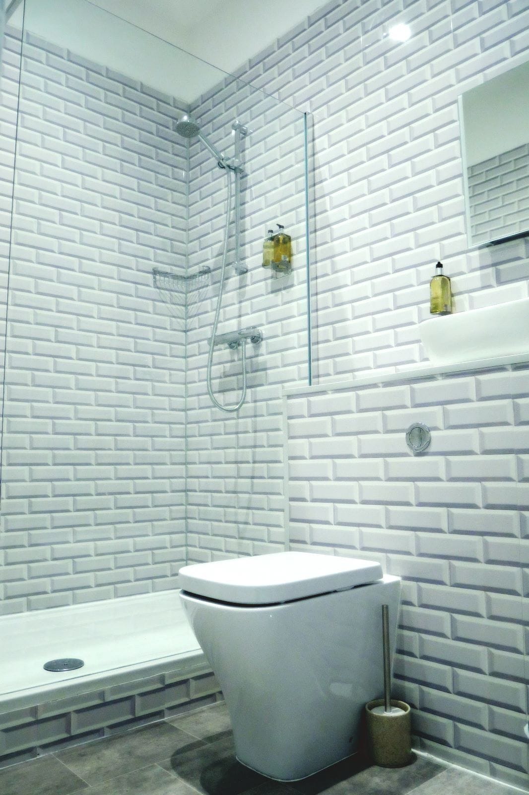 Luksus-dobbeltrom | Bad | Toalettartikler (inkludert), hårføner, håndklær og såpe