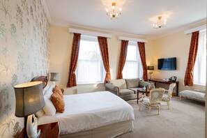 Luxury plus room | Iron/ironing board, free WiFi, bed sheets