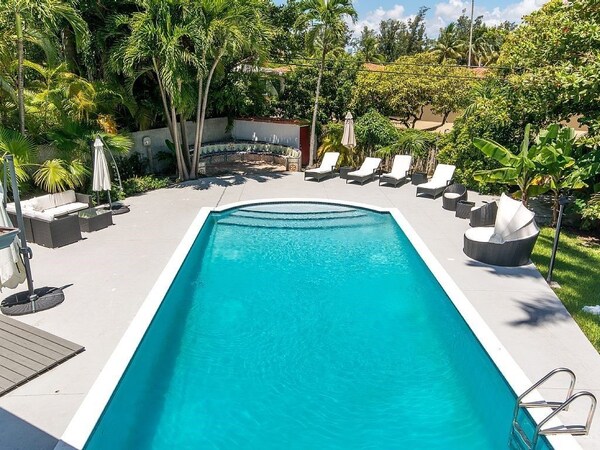 5 Bedroom Homes In Miami Beach By Tmg - Miami