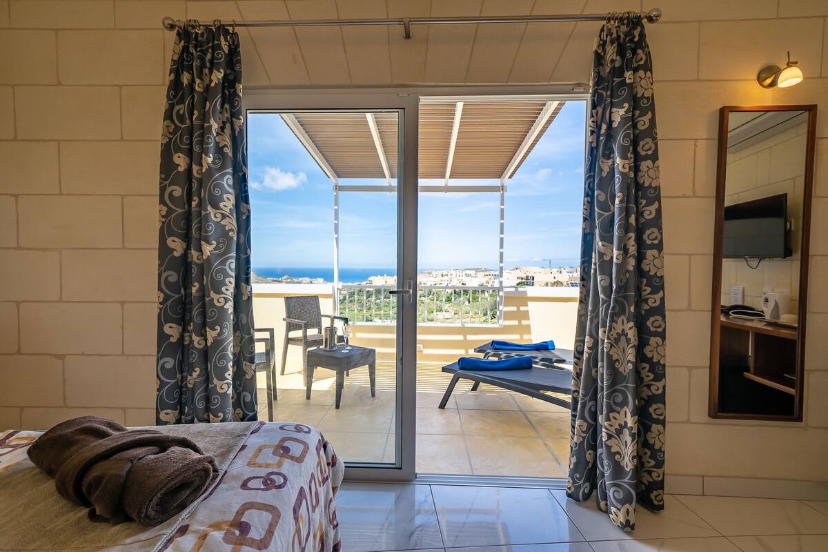 superior room, terrace, sea view | 1 bedroom, in-room safe, iron/ironing board, free wifi