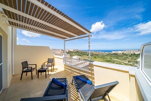 高級客房, 露台, 海景 | 山谷景