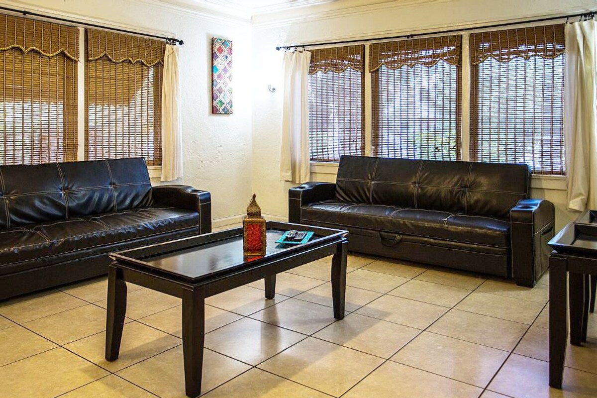 Villa Basic, 6 camere da letto, vista piscina | Area soggiorno