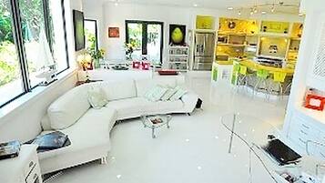 Luxury Villa, Pool View | Executive lounge