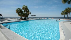 3 outdoor pools - Bay Club of Sandestin (Miramar Beach)