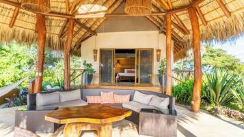 Master Sunset Suite | Área de sala de estar