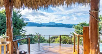 Isla Chiquita Glamping Hotel