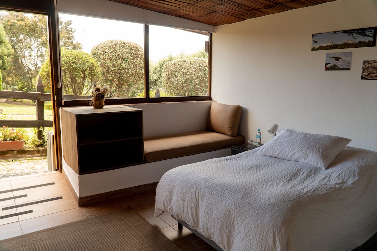 Deluxe kamer, 1 queensize bed | 1 slaapkamer, donzen dekbedden, bedden met traagschuimmatras