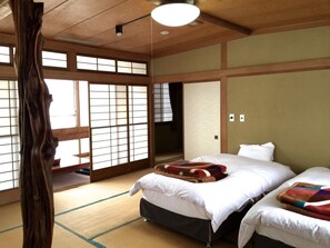 Family Suite, Mountain View, Slope side | Free WiFi, bed sheets - Hakuba Landmark Happo Lodge (Hakuba)