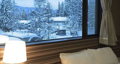Hakuba Landmark Iwatake Lodge