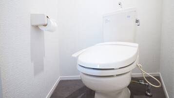 公寓 | 浴室 | 淋浴设施、毛巾