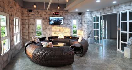 Piccolo House