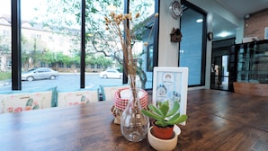 Coffee shop - Piccolo House (Suphan Buri)
