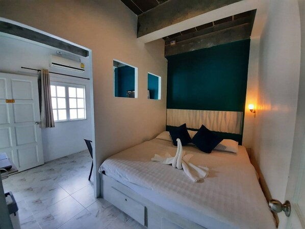 套房 | 客房内保险箱、免费 WiFi、床单