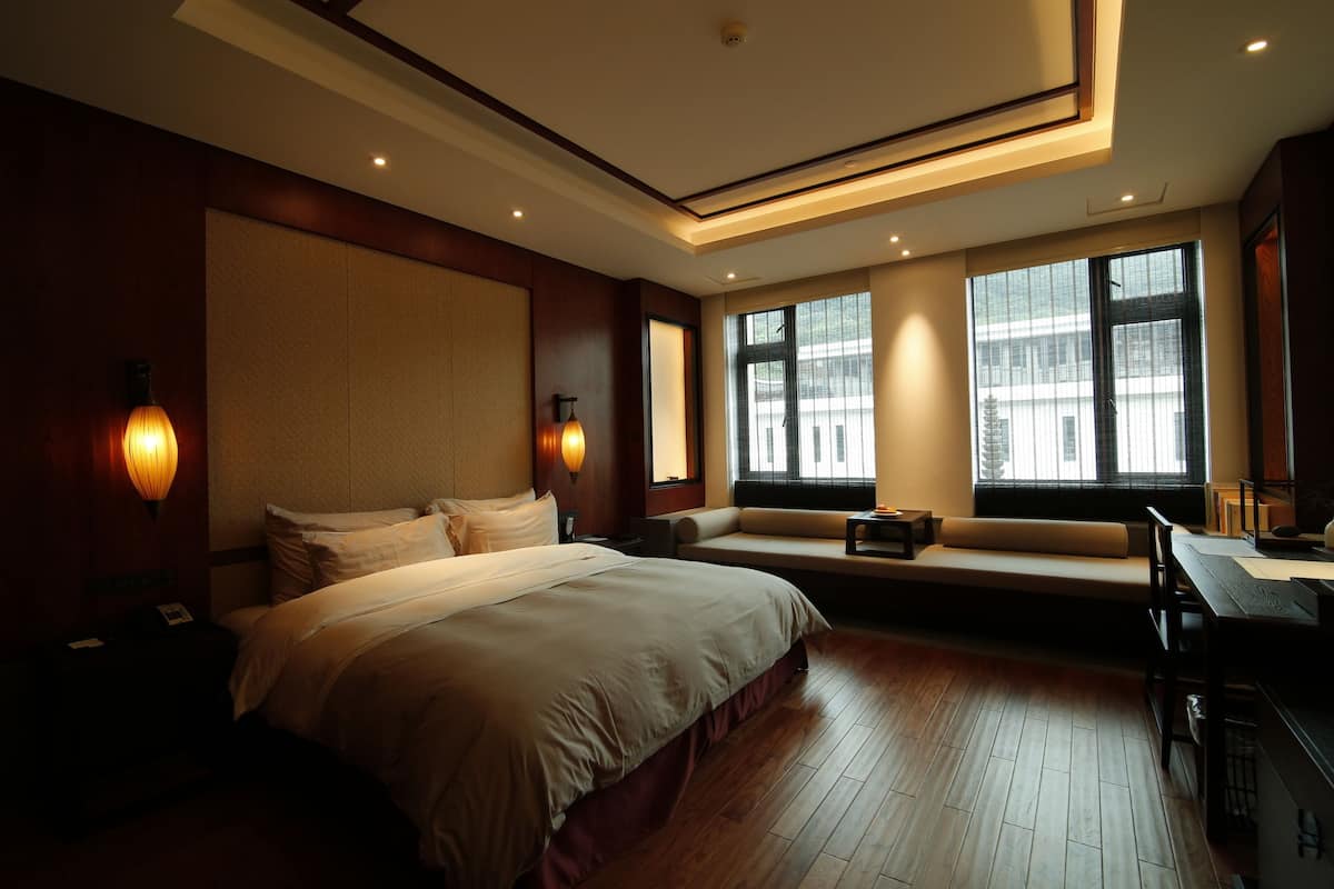 In-room safe, desk, iron/ironing board, free WiFi