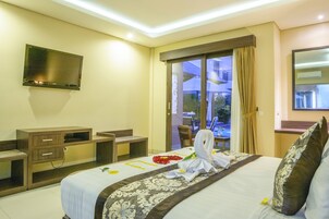 In-room safe, desk, blackout drapes, iron/ironing board