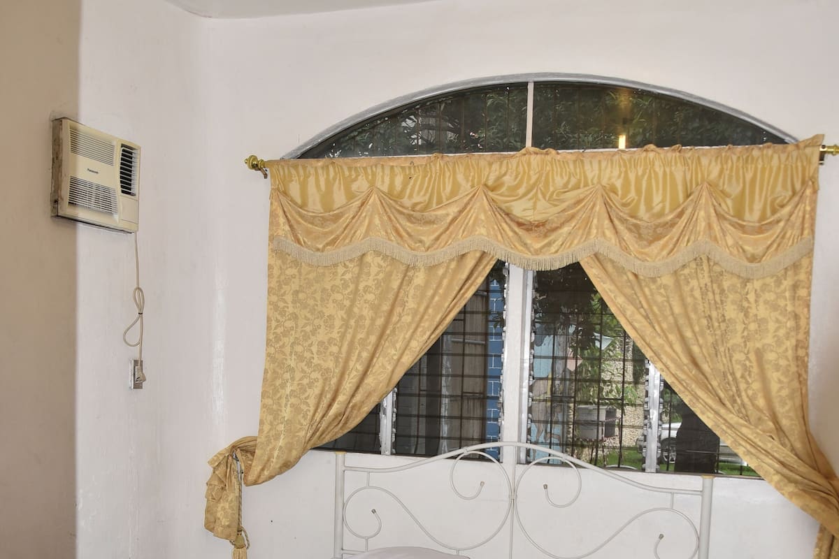 Biệt thự (King 1, Calypso House) | Giường gấp/giường phụ (phụ phí), bộ trải giường
