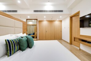 Executive Suite, 1 Bedroom | In-room safe, desk, blackout drapes, iron/ironing board - Lemon Tree Hotel, Sector 60, Gurugram (Sohna)