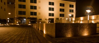 Lemon Tree Hotel, Sector 60, Gurugram