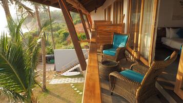 Deluxe Double Room, Balcony, Ocean View | Balcony