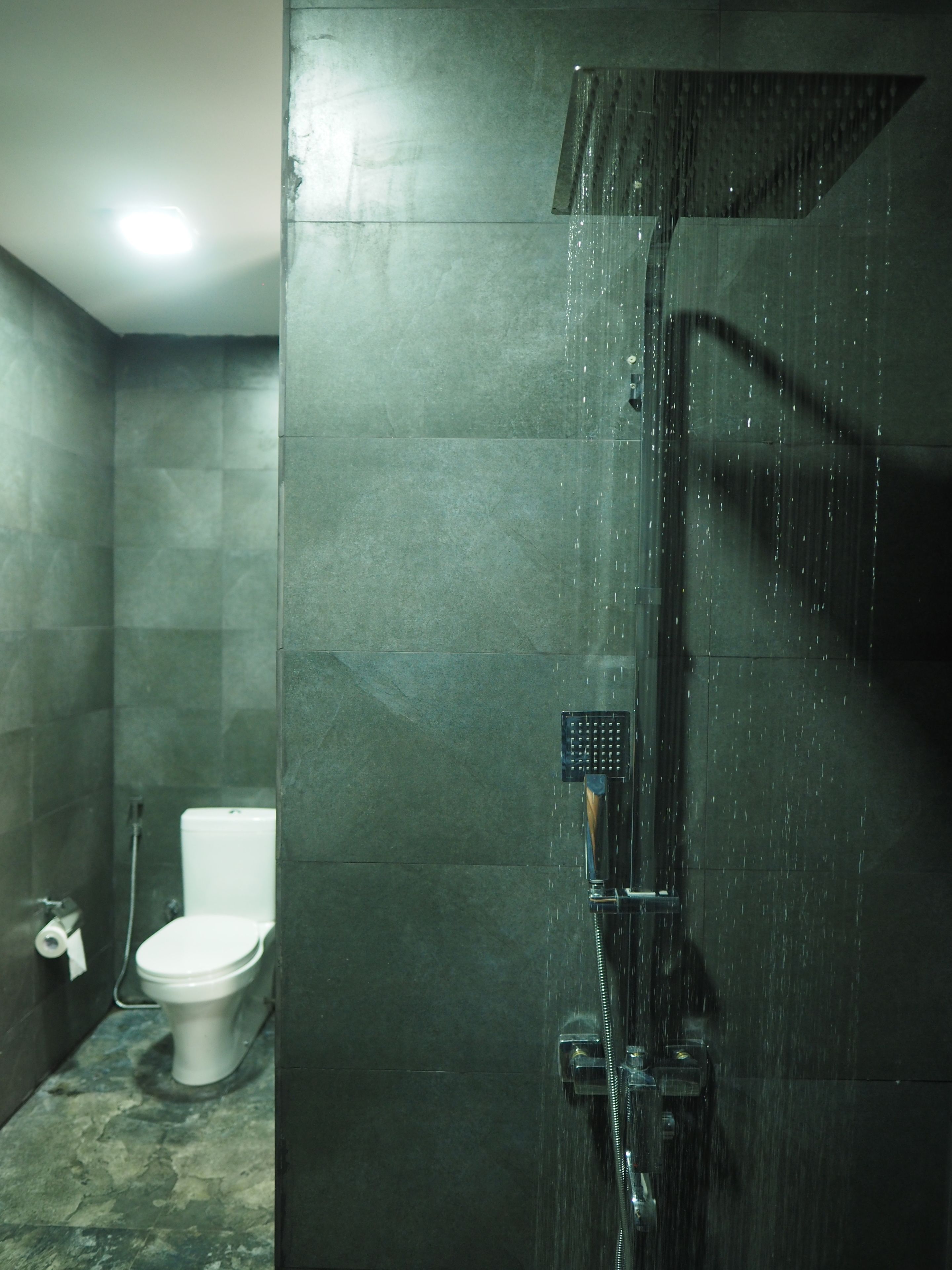 comfort double room, patio, ocean view | bathroom | shower, free toiletries, hair dryer, towels