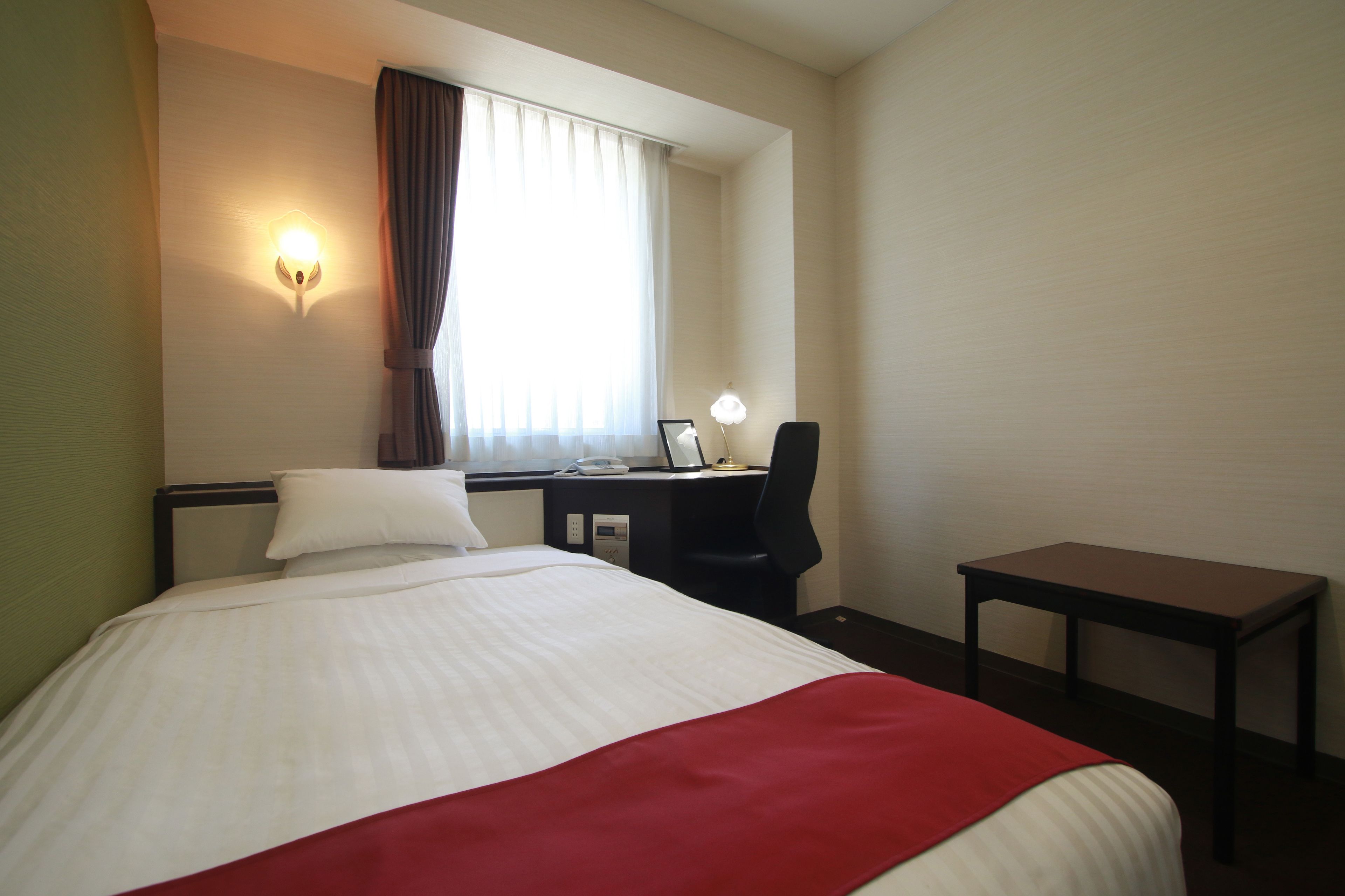 Single Room | In-room safe, free WiFi