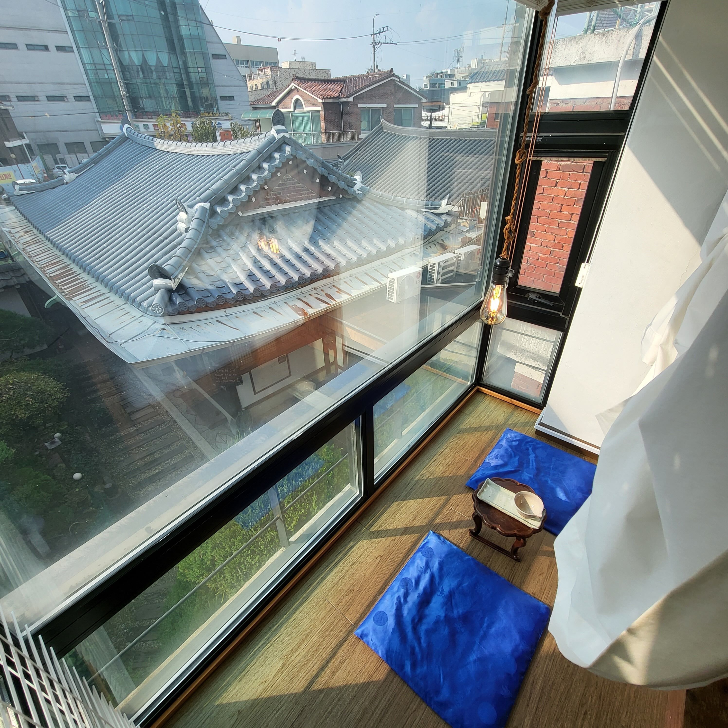 SPACE 2 | Lit avec matelas en mousse à mémoire, décor unique, ameublement unique