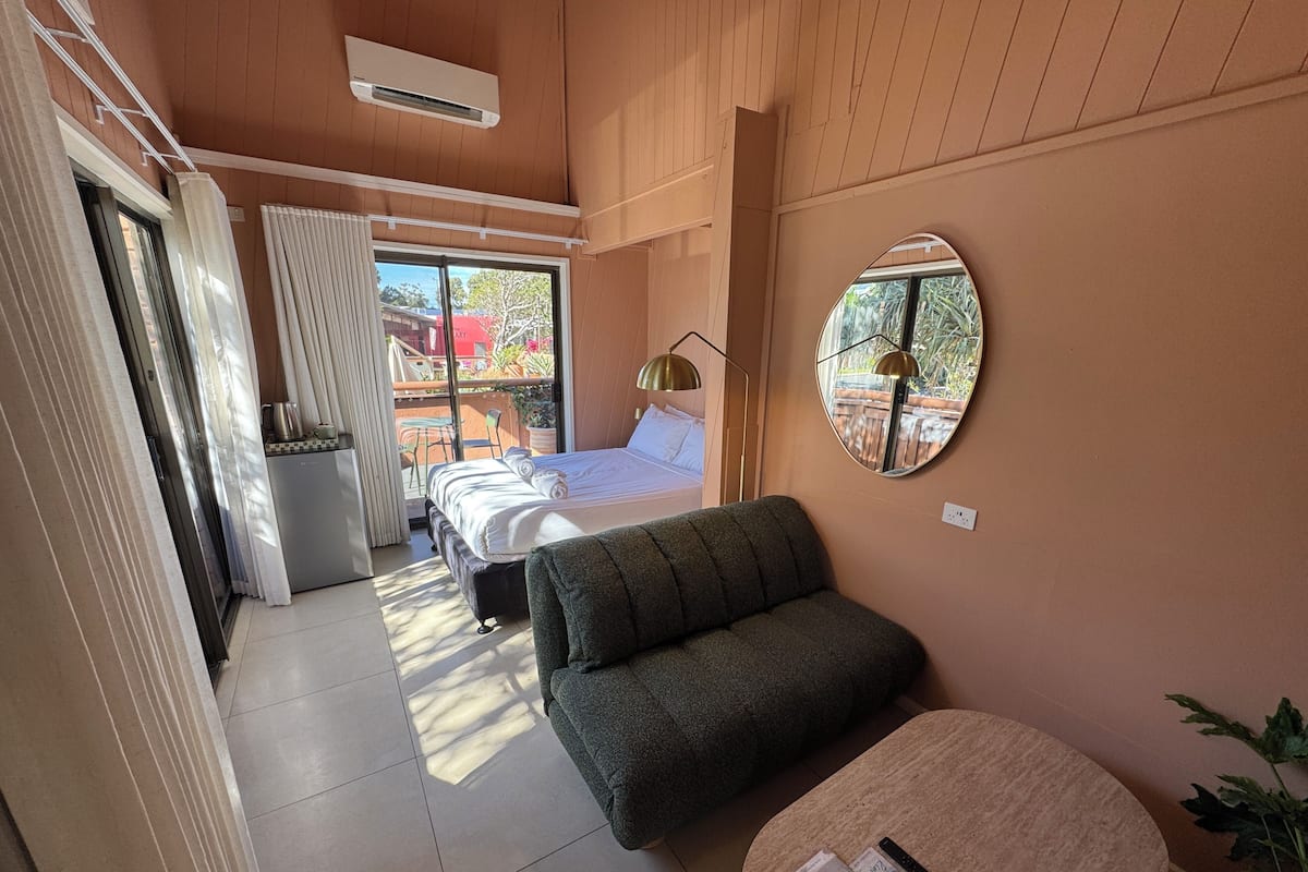 Double Bed With Lounge And Shared Bathroom (F2) | Iron/ironing board, bed sheets