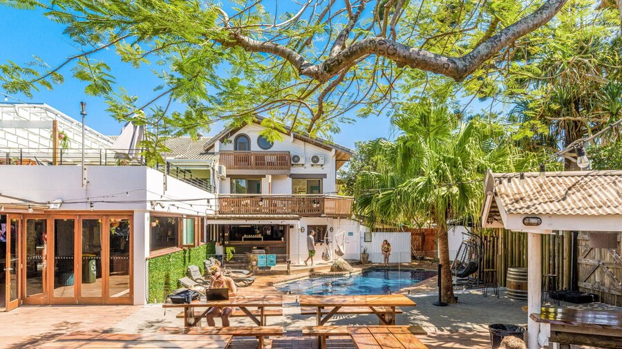 Aquarius Backpacker Resort