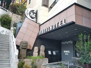 Entrada de la propiedad