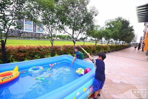 Seasonal outdoor pool